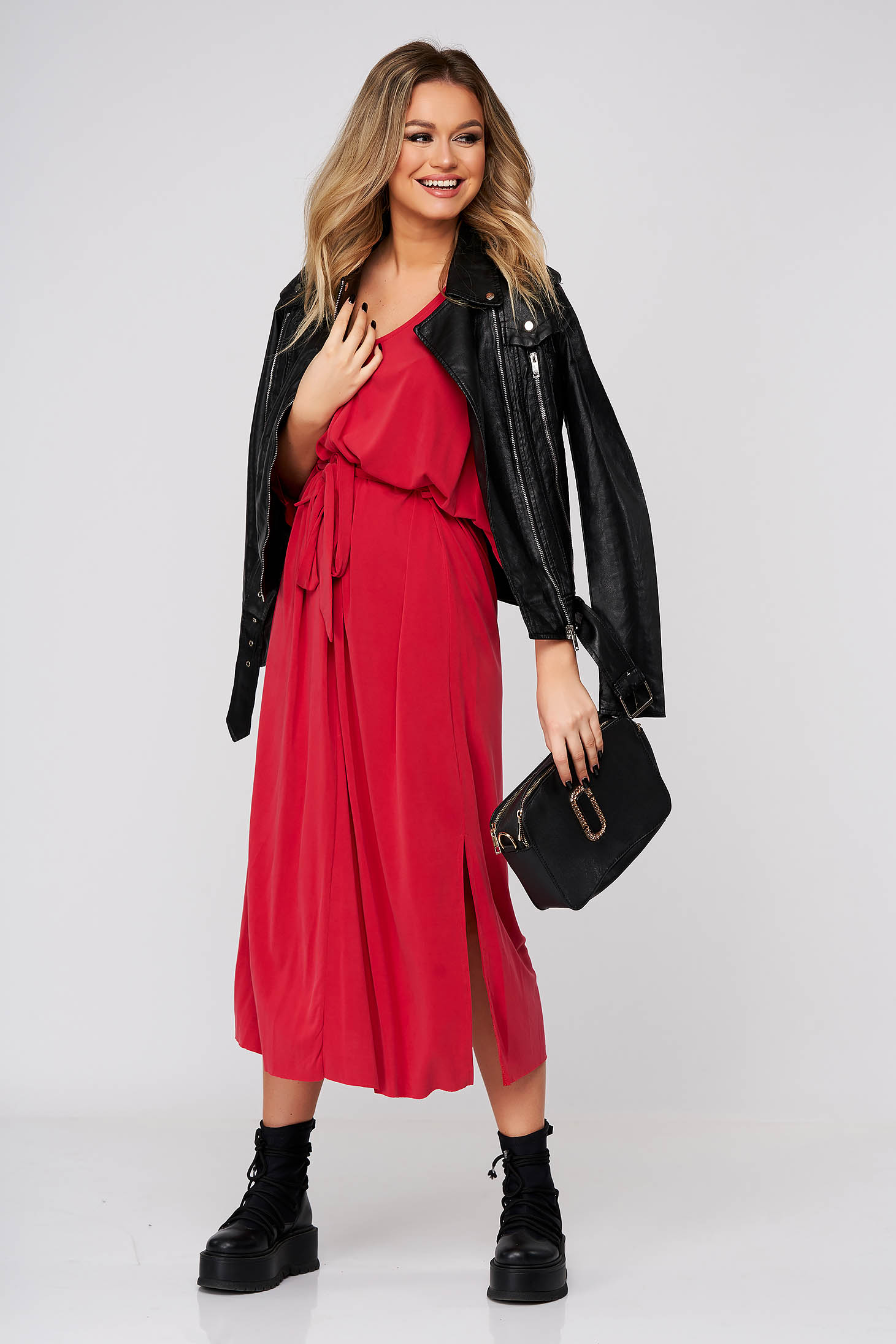 Rochie Top Secret rosie midi de zi in clos cu maneci scurte si crapata in lateral