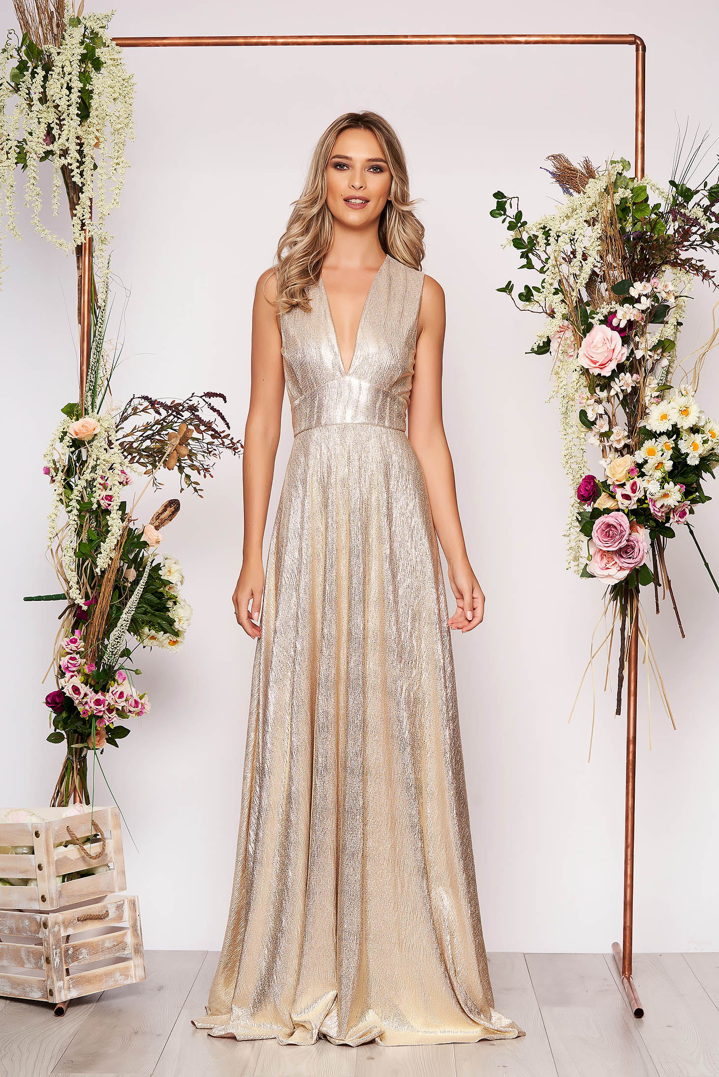 Gold Dress Occasional Long Cloche Sleeveless With Deep Cleavage