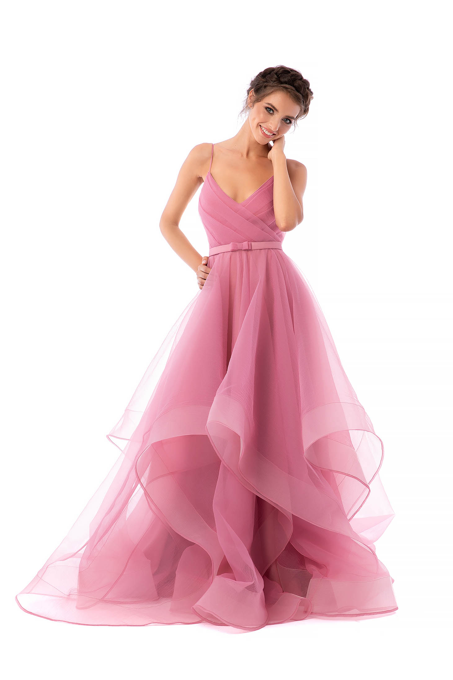 Világos rózsaszínű Ana Radu ruha luxus tüllből aszimetrikus hosszú pántos