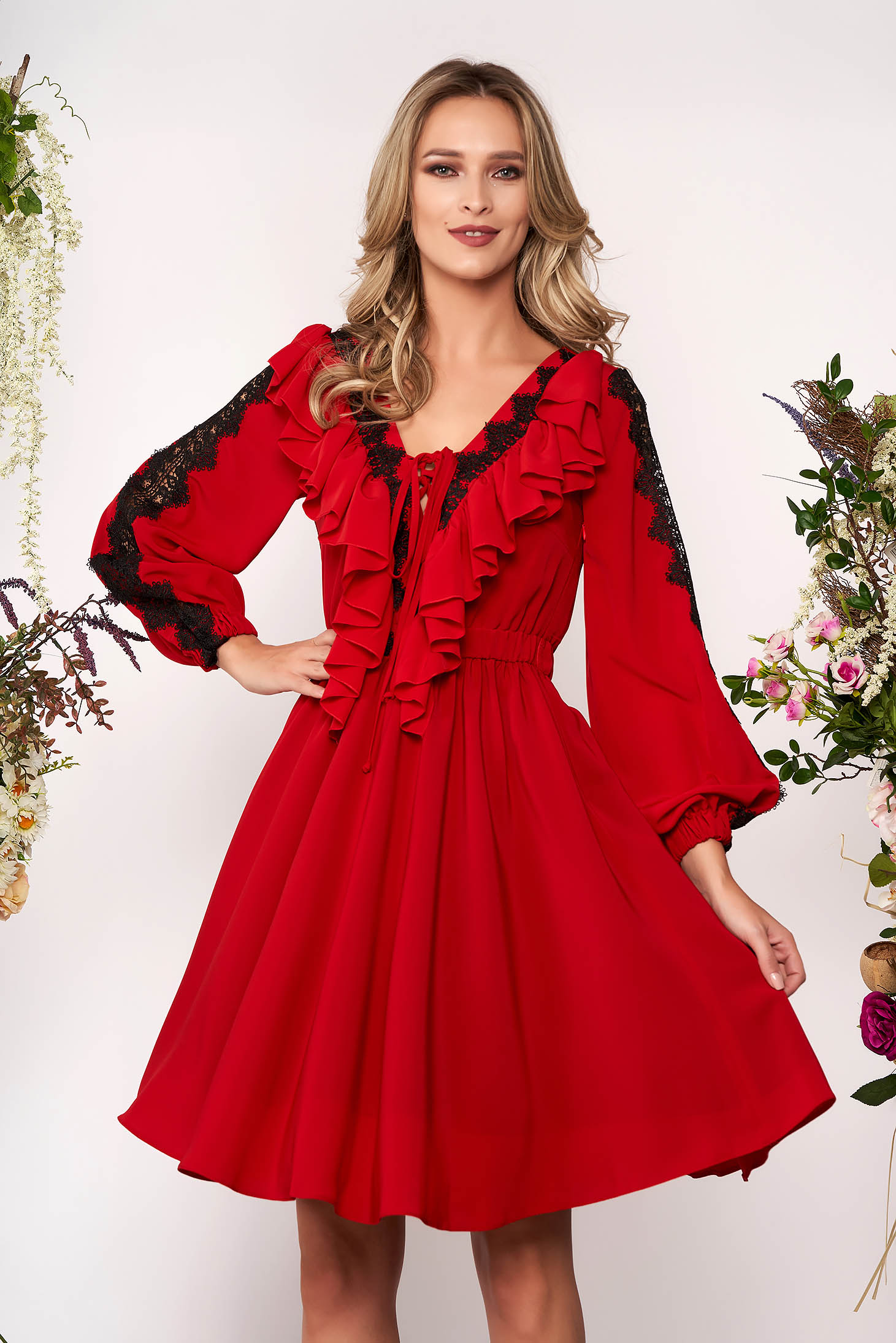 Rochie LaDonna rosie eleganta in clos cu decolteu in v din voal cu aplicatii de dantela
