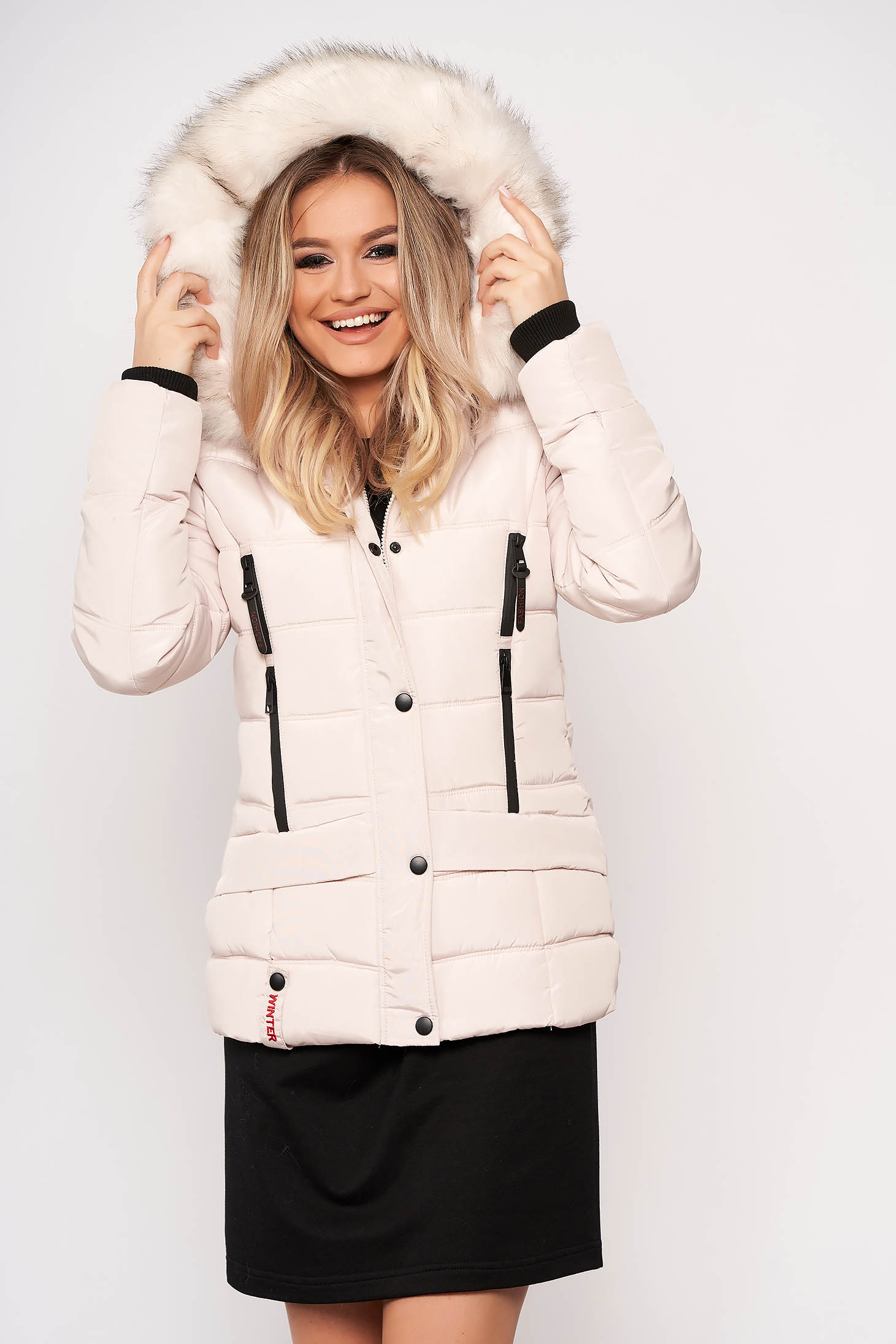 Cream jacket casual short cut from slicker detachable hood with pockets with furry hood