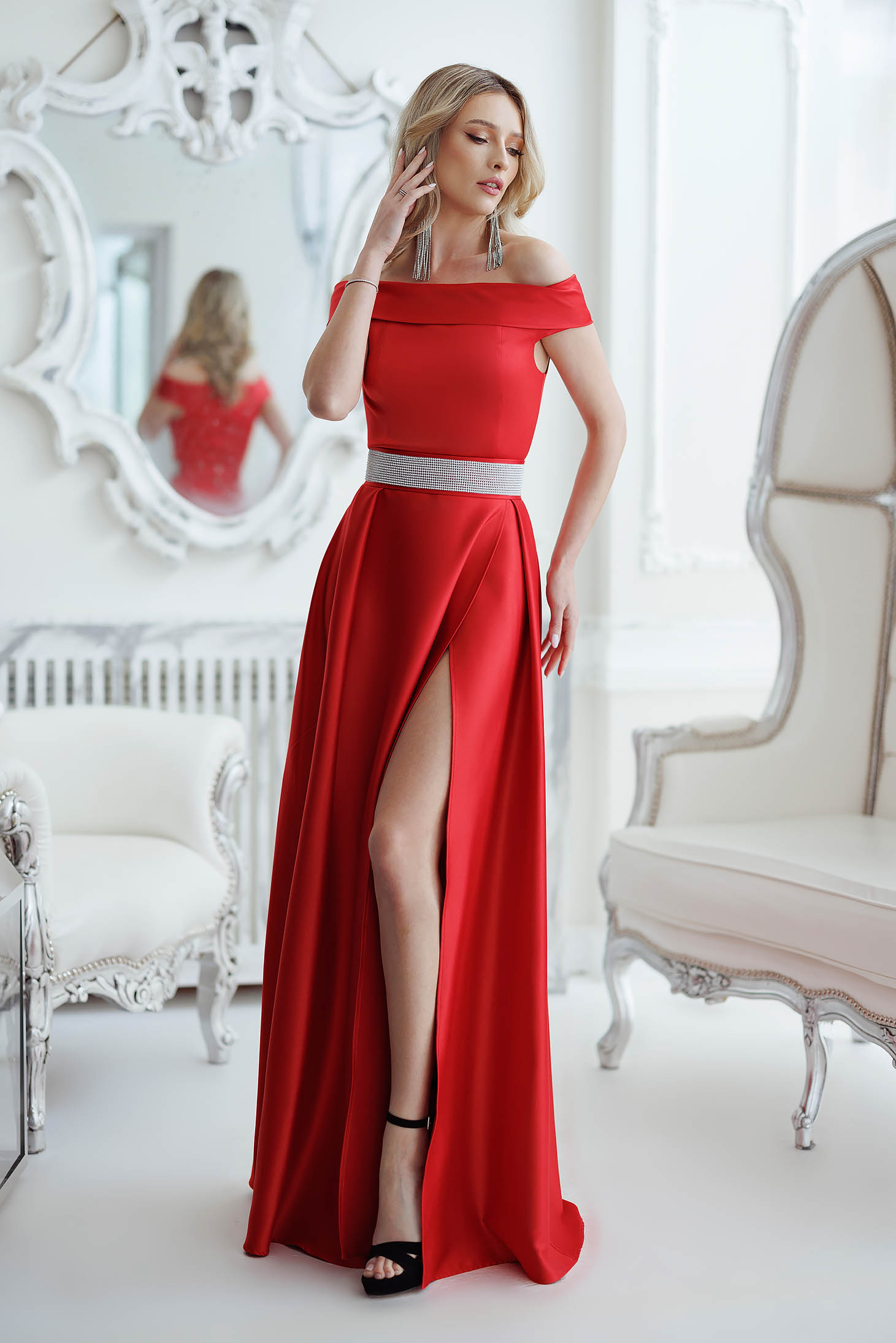 Long red taffeta dress in A-line with bare shoulders slit on the leg - Artista 1 - StarShinerS.com