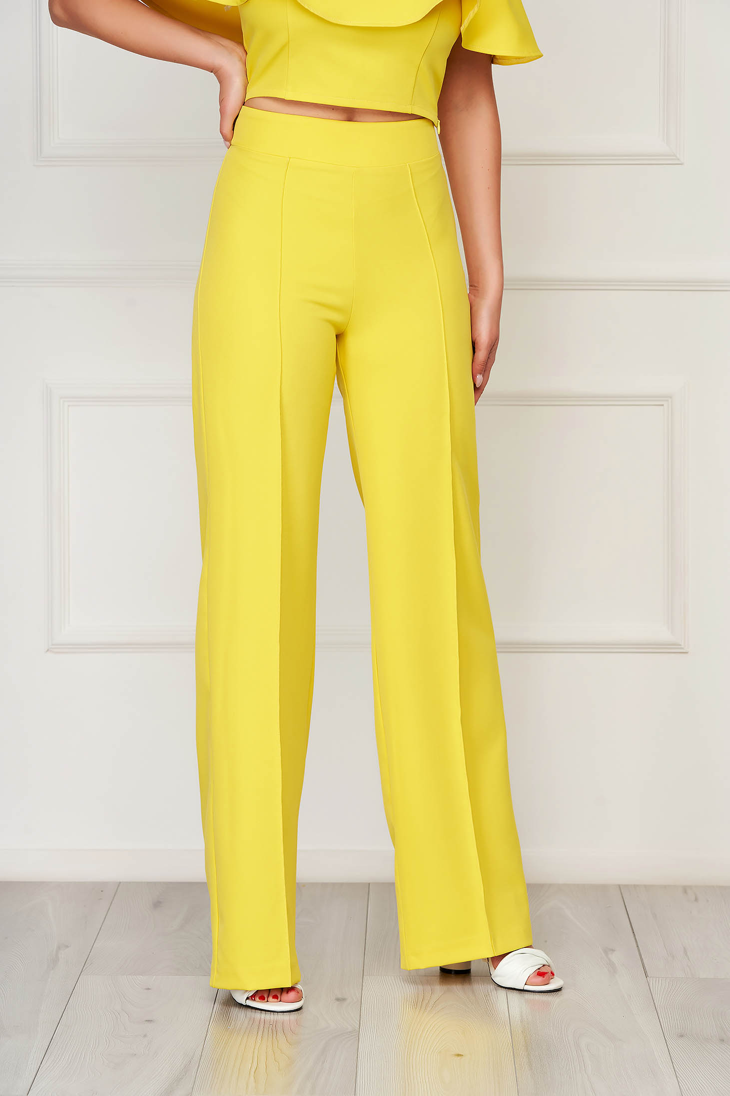 Pantaloni StarShinerS galbeni eleganti lunga evazati din stofa din material elastic