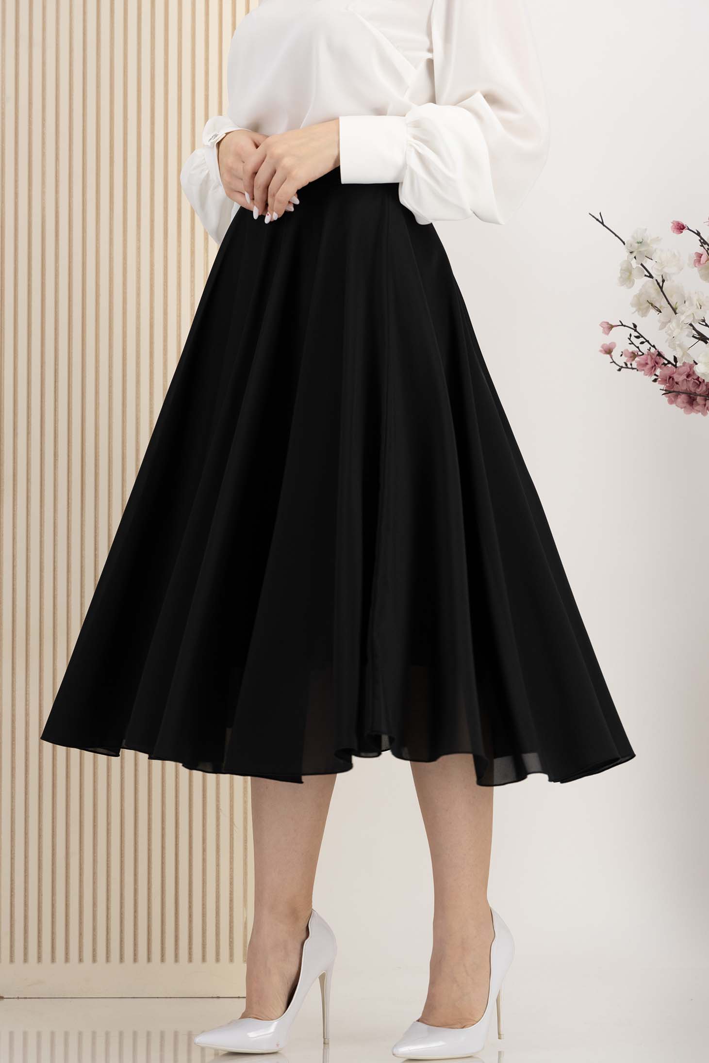 StarShinerS midi cloche veo crno suknja 1 - StarShinerS.hr