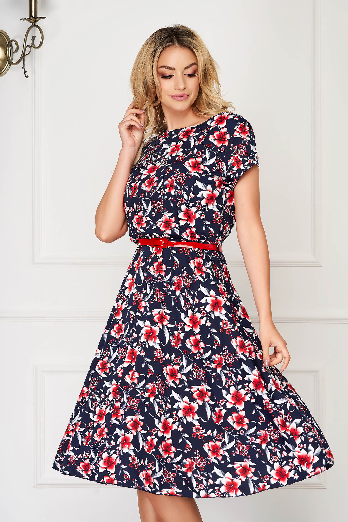 Rochie StarShinerS albastru-inchis midi de zi in clos din material subtire cu maneci scurte