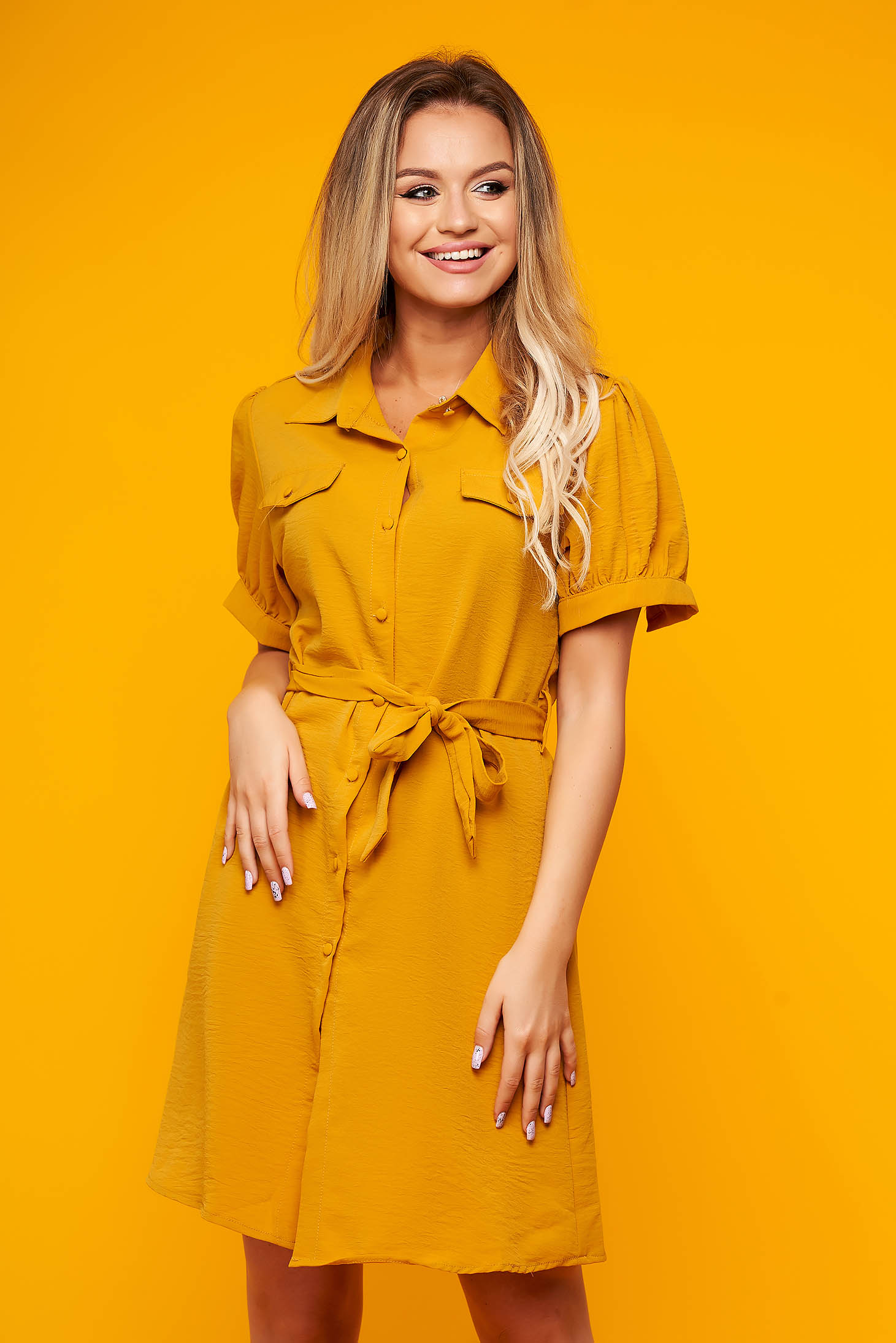 Rochie SunShine mustarie scurta de zi cu croi larg din material subtire cu maneci scurte