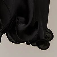 Fekete alkalmi aszimetrikus bő szabású ruha szatén anyagból