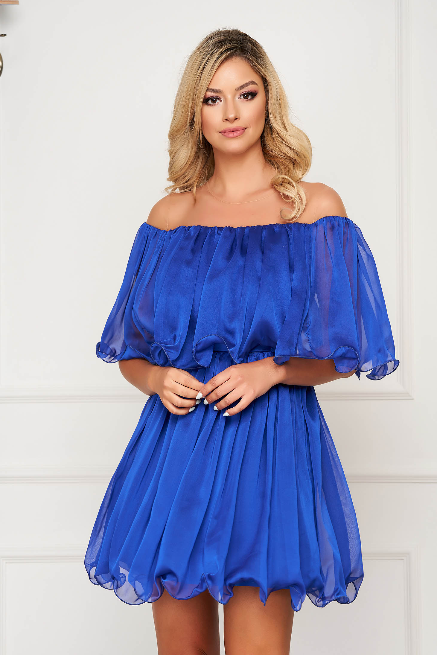 Blue dress short cut cloche off-shoulder thin fabric