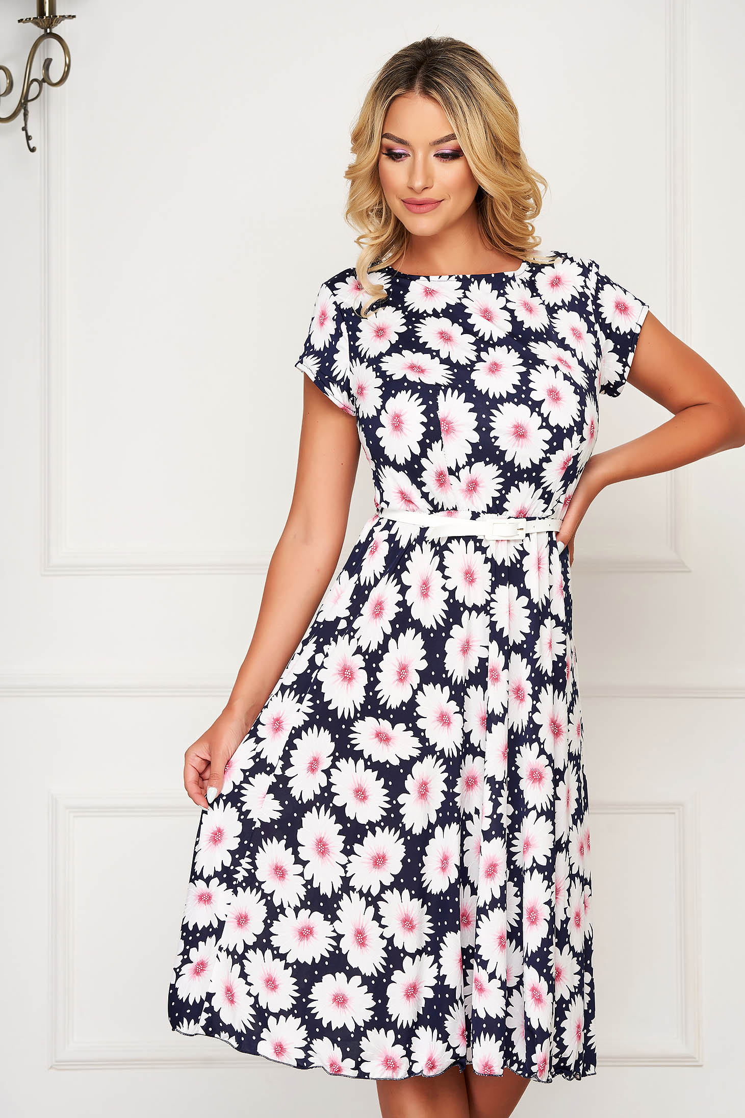 Rochie roz midi de zi din material elastic in clos cu elastic in talie