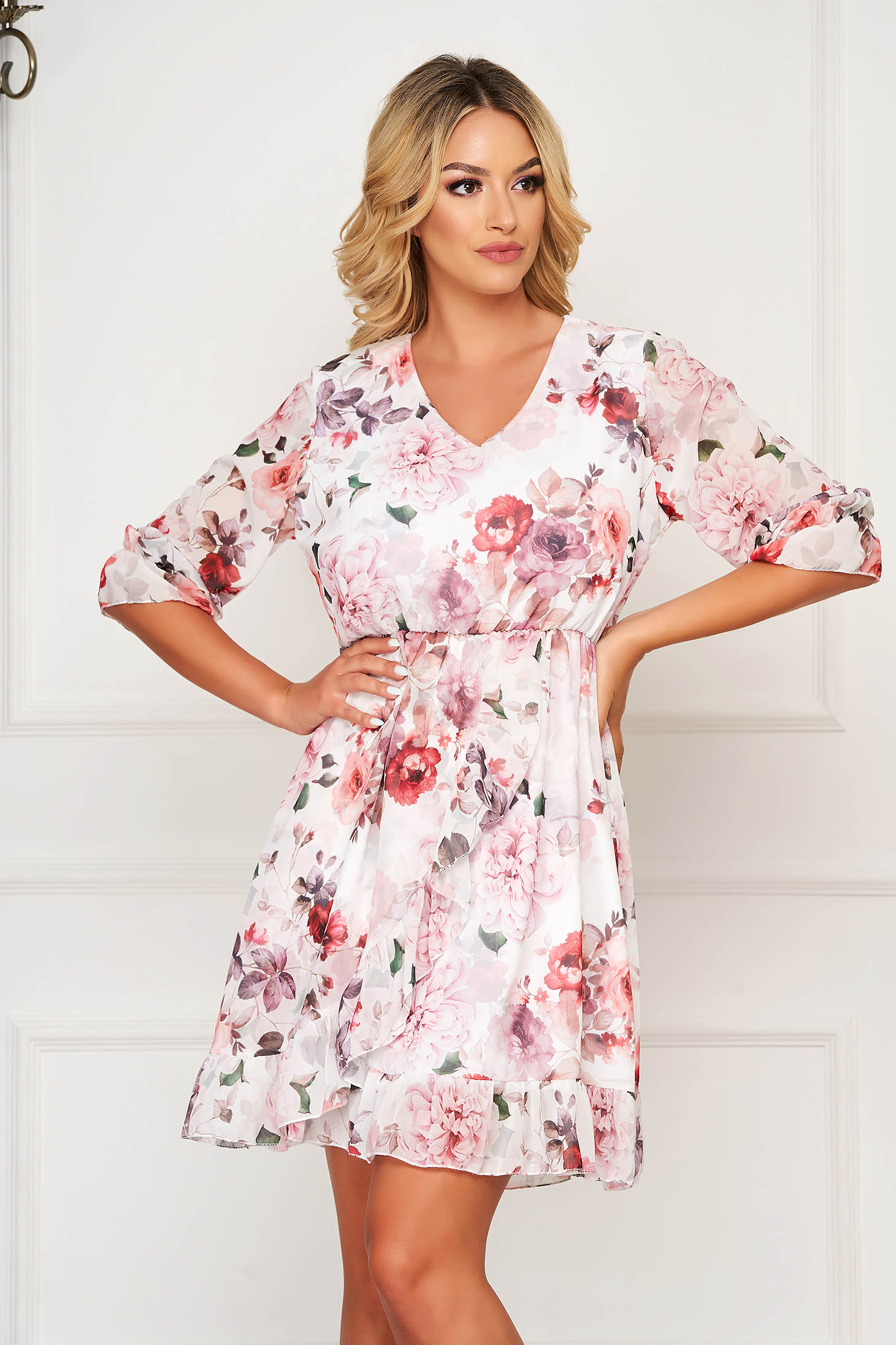 Rochie SunShine ivoire scurta de zi din voal in clos cu elastic in talie si decolteu in v