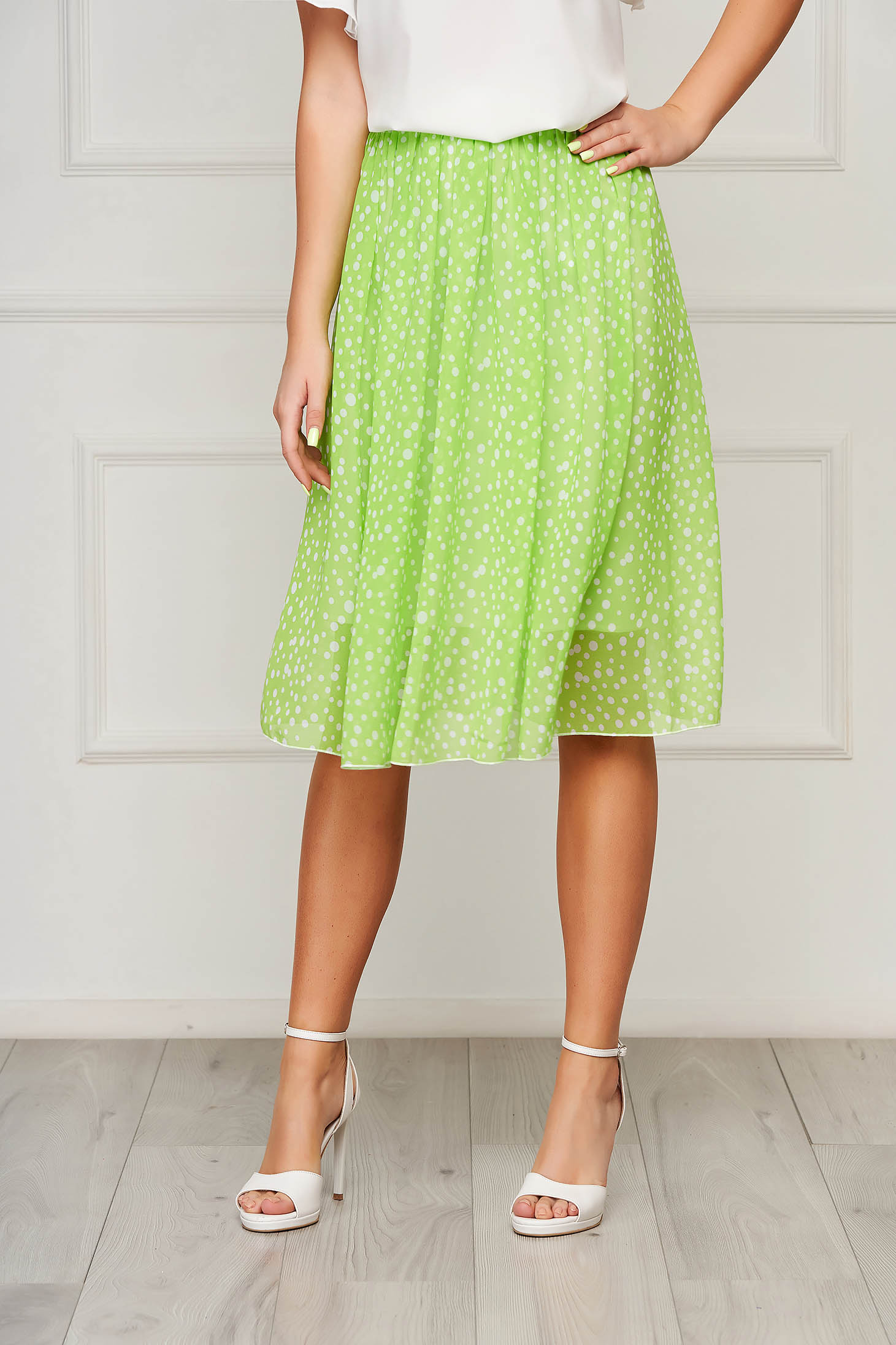 Fusta StarShinerS verde eleganta midi in clos cu elastic in talie din voal