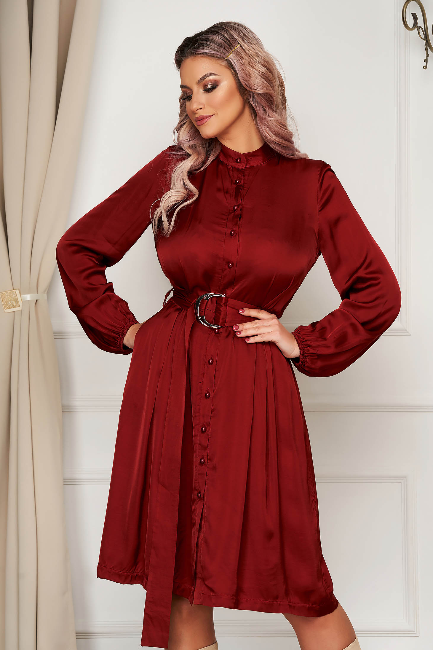 Rochie PrettyGirl caramizie office midi in clos cu maneci lungi