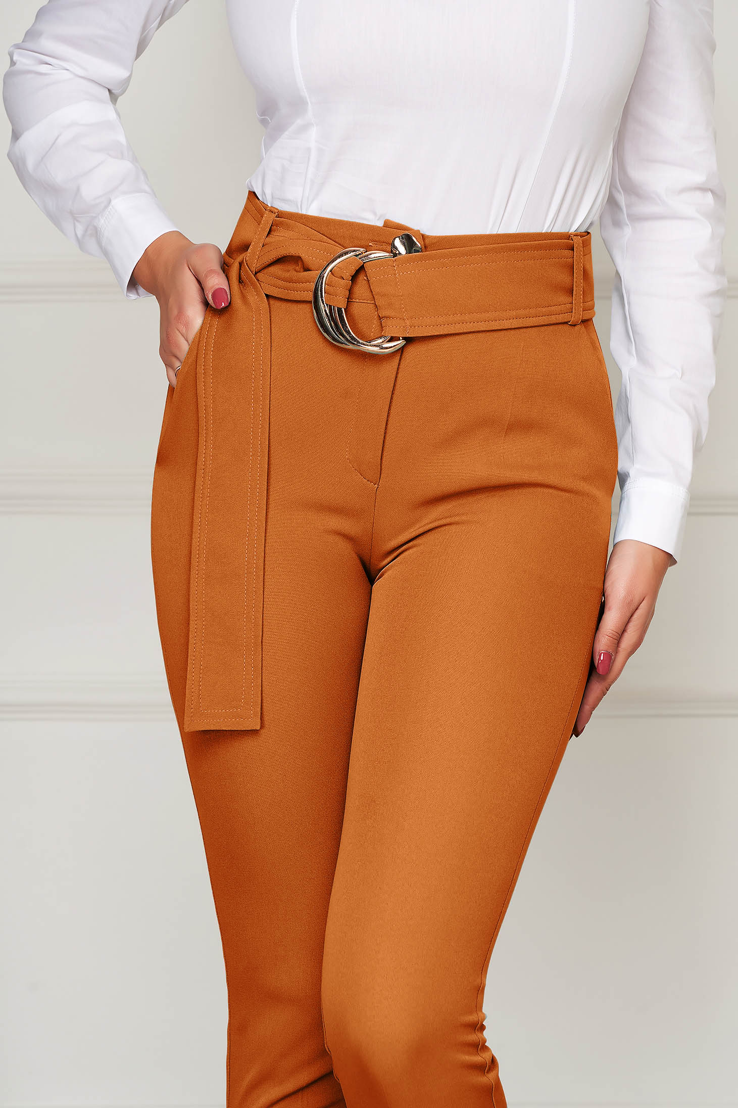 Pantaloni PrettyGirl caramizii eleganti conici cu talie inalta din stofa usor elastica
