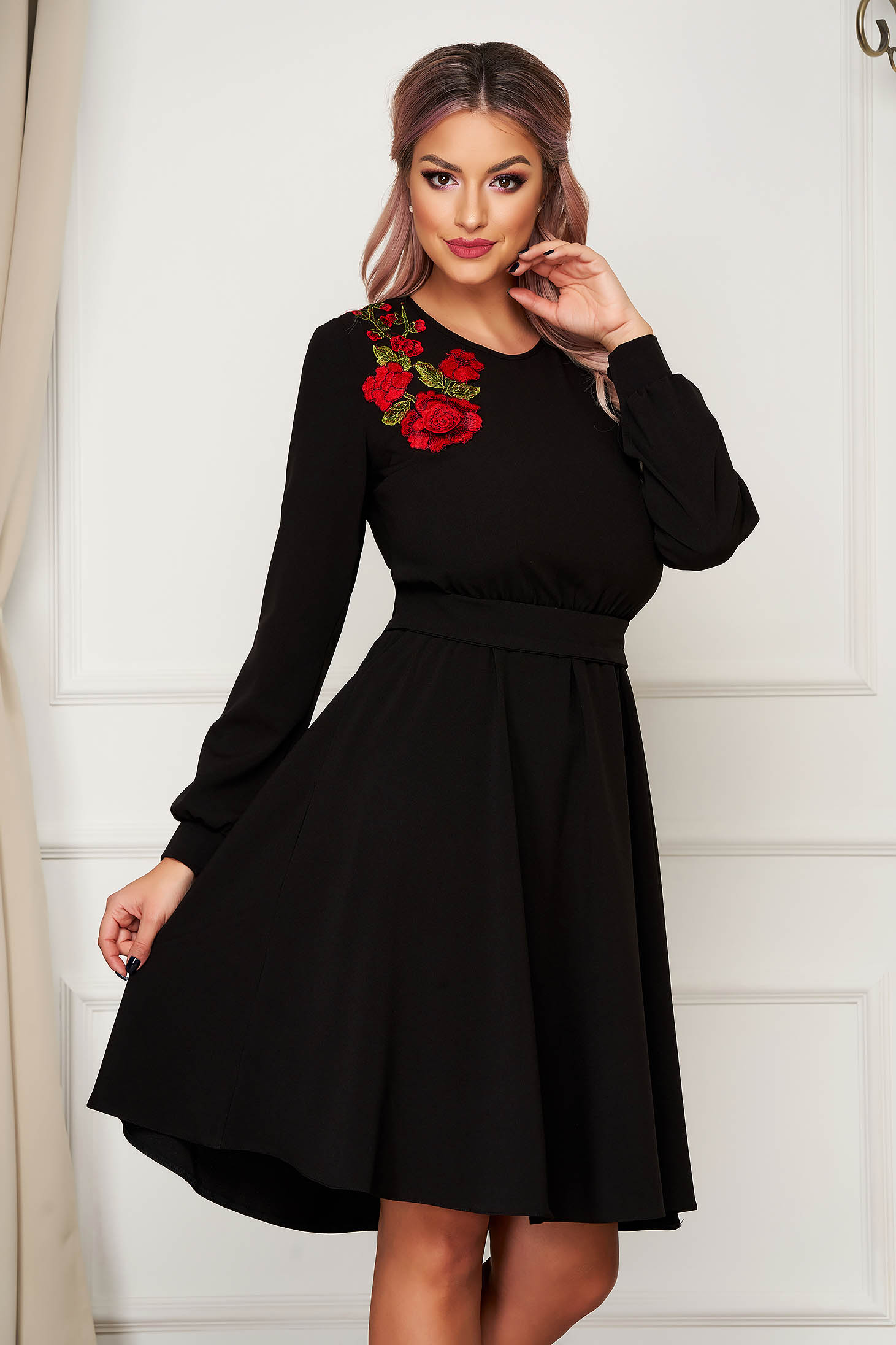 Rochie StarShinerS neagra midi de zi in clos cu elastic in talie cu broderie creata in atelierele StarShinerS