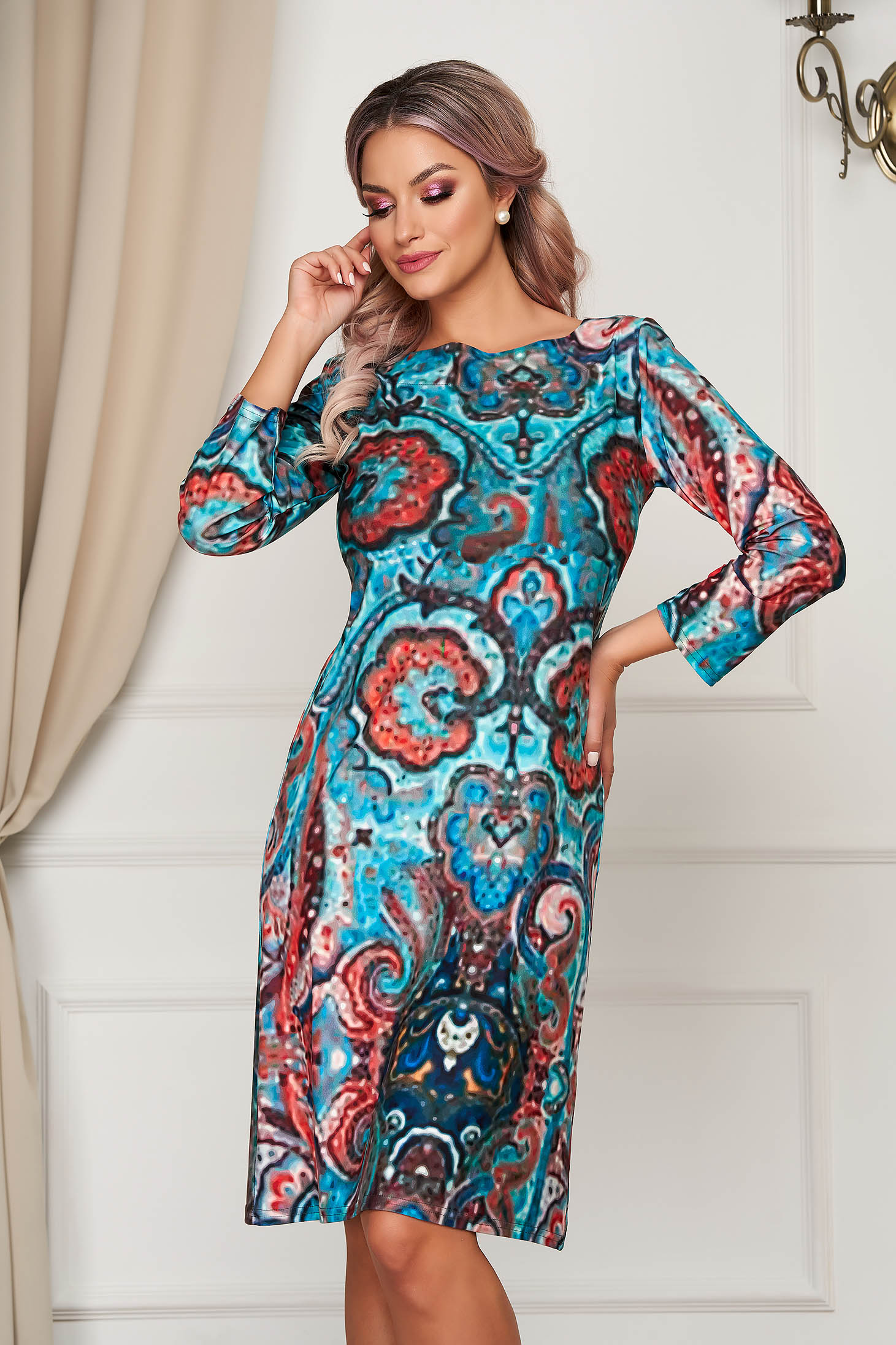 Rochie StarShinerS midi de zi cu un croi drept din material subtire