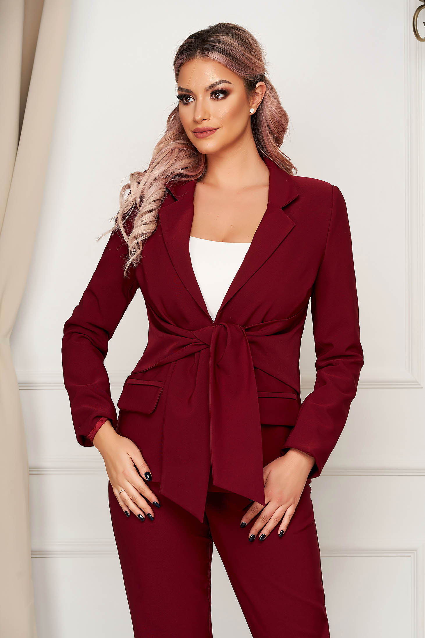 Sacou Artista visiniu office din stofa usor elastica cu un croi drept