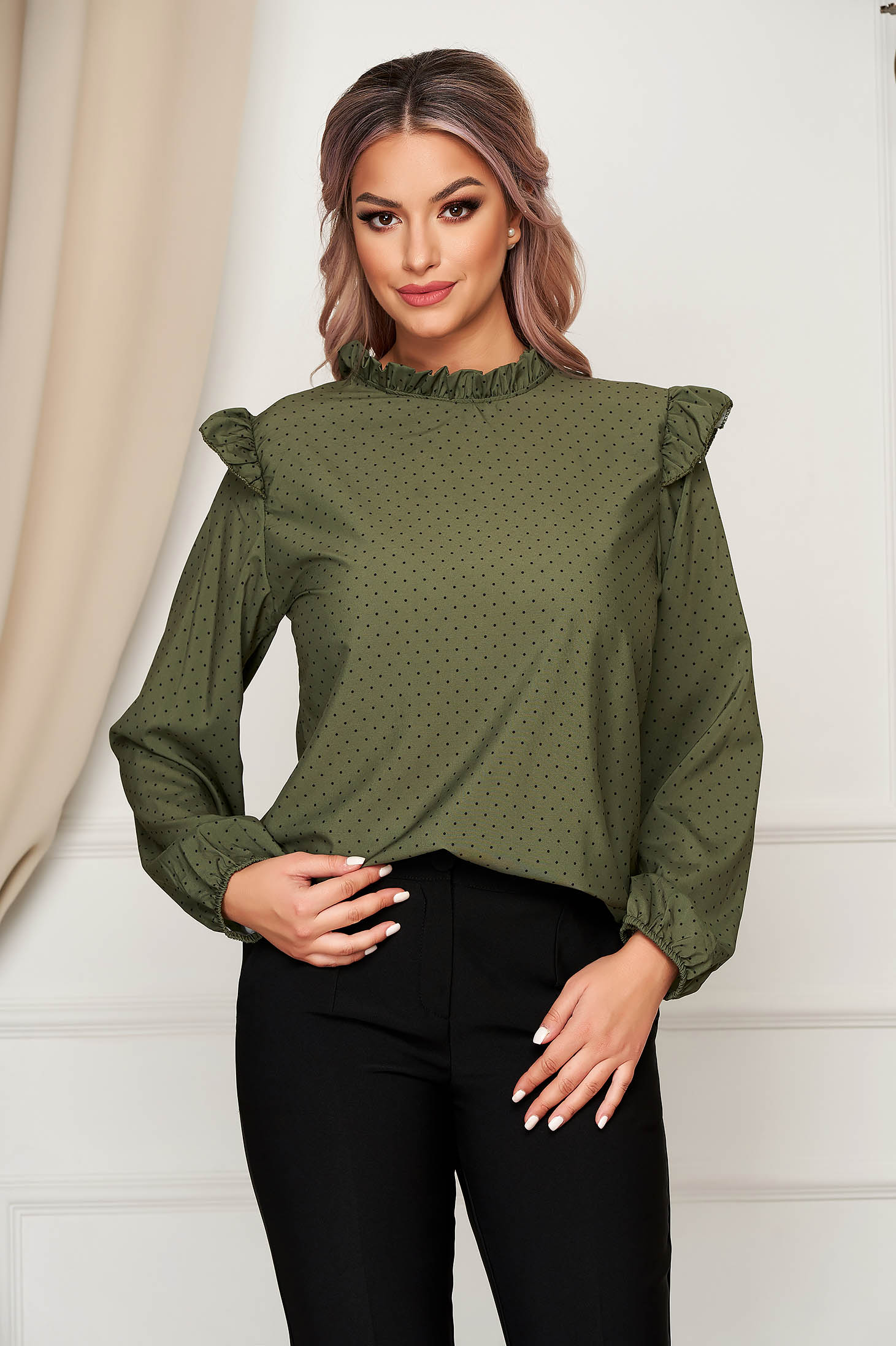 Bluza dama SunShine verde-inchis office cu croi larg din material subtire cu volanase si buline