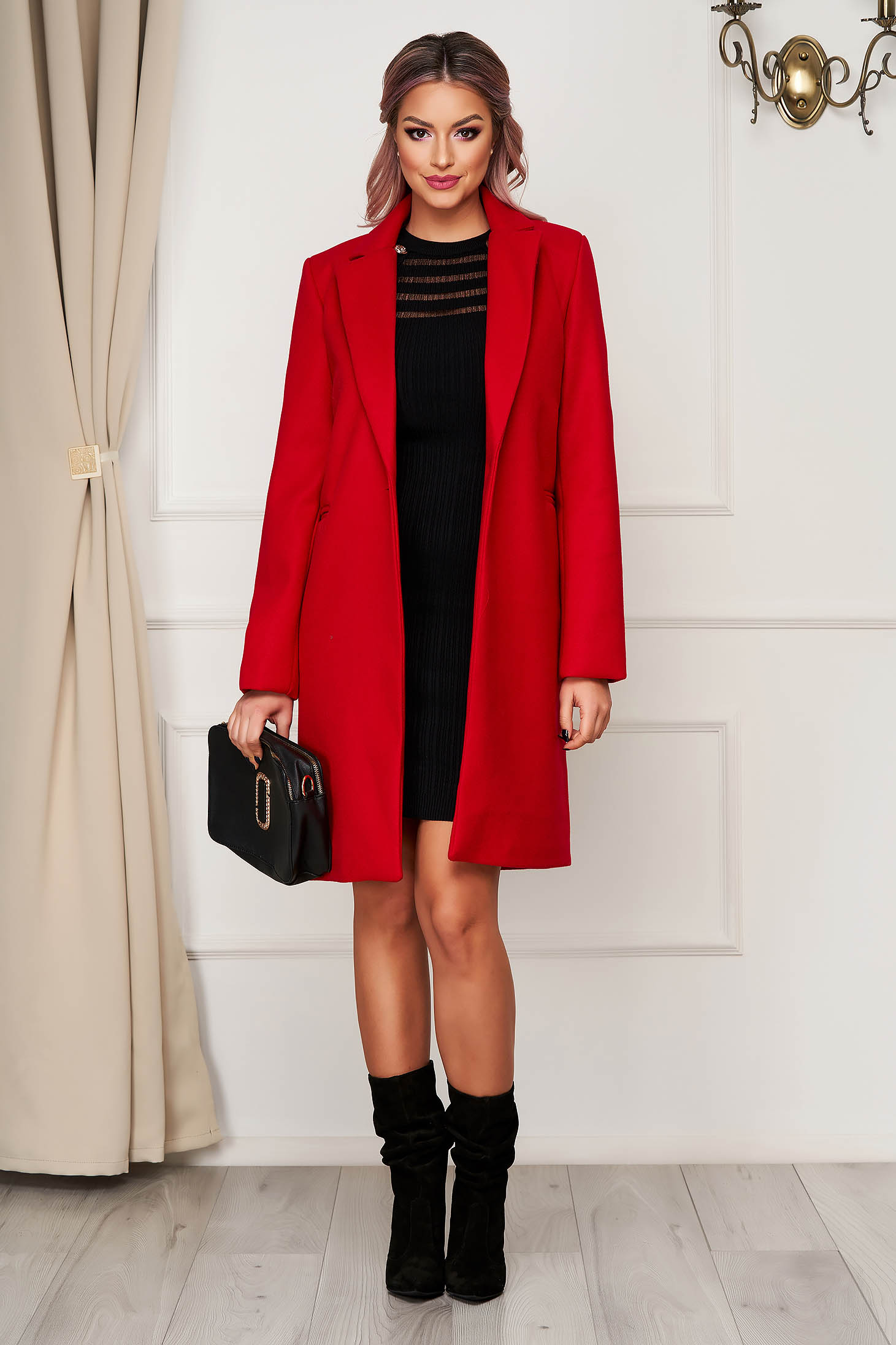 Red coat straight with pockets from non elastic fabric