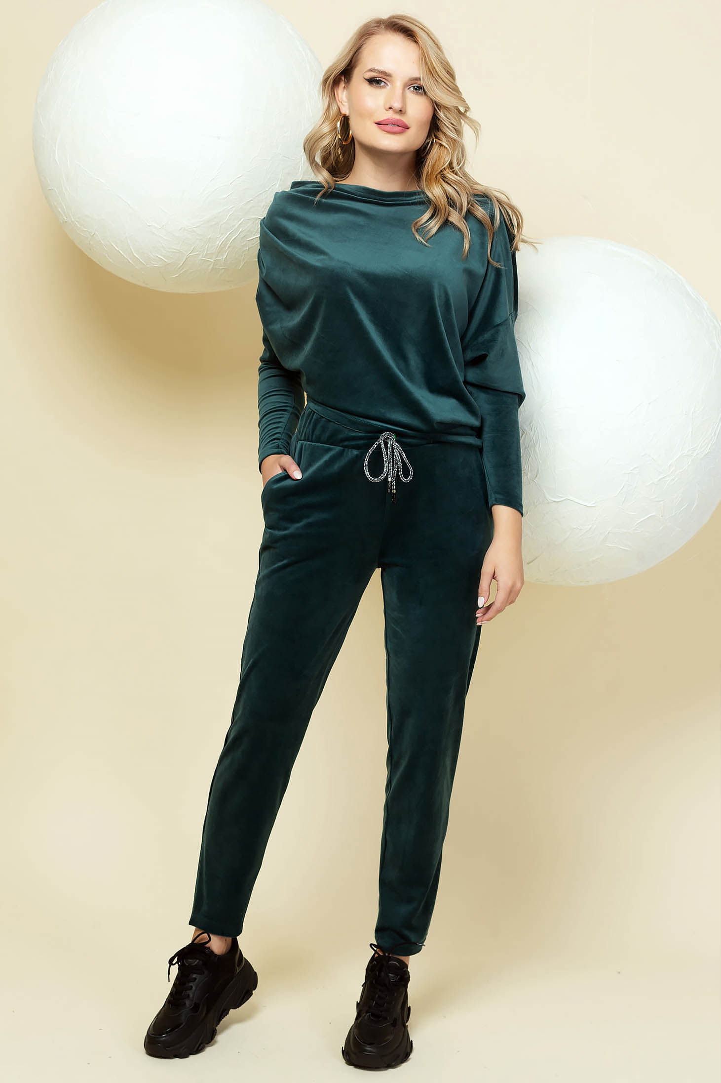 Trening dama PrettyGirl verde petrol casual cu pantaloni din catifea pe umar