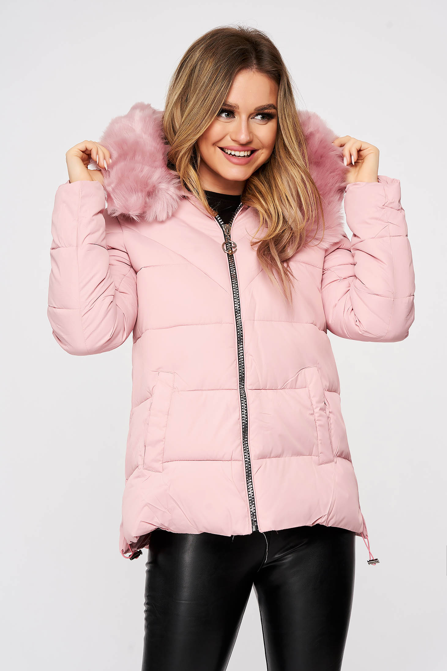 Geaca SunShine roz din fas cu gluga accesorizata cu blana ecologica