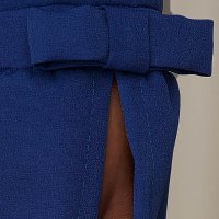Rochie albastru-inchis office din stofa usor elastica cu croi larg cu maneci bufante crapate si cu fundita