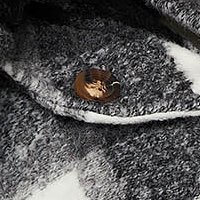 Fekete bő szabású elöl zsebes gyapjúból készült kabát