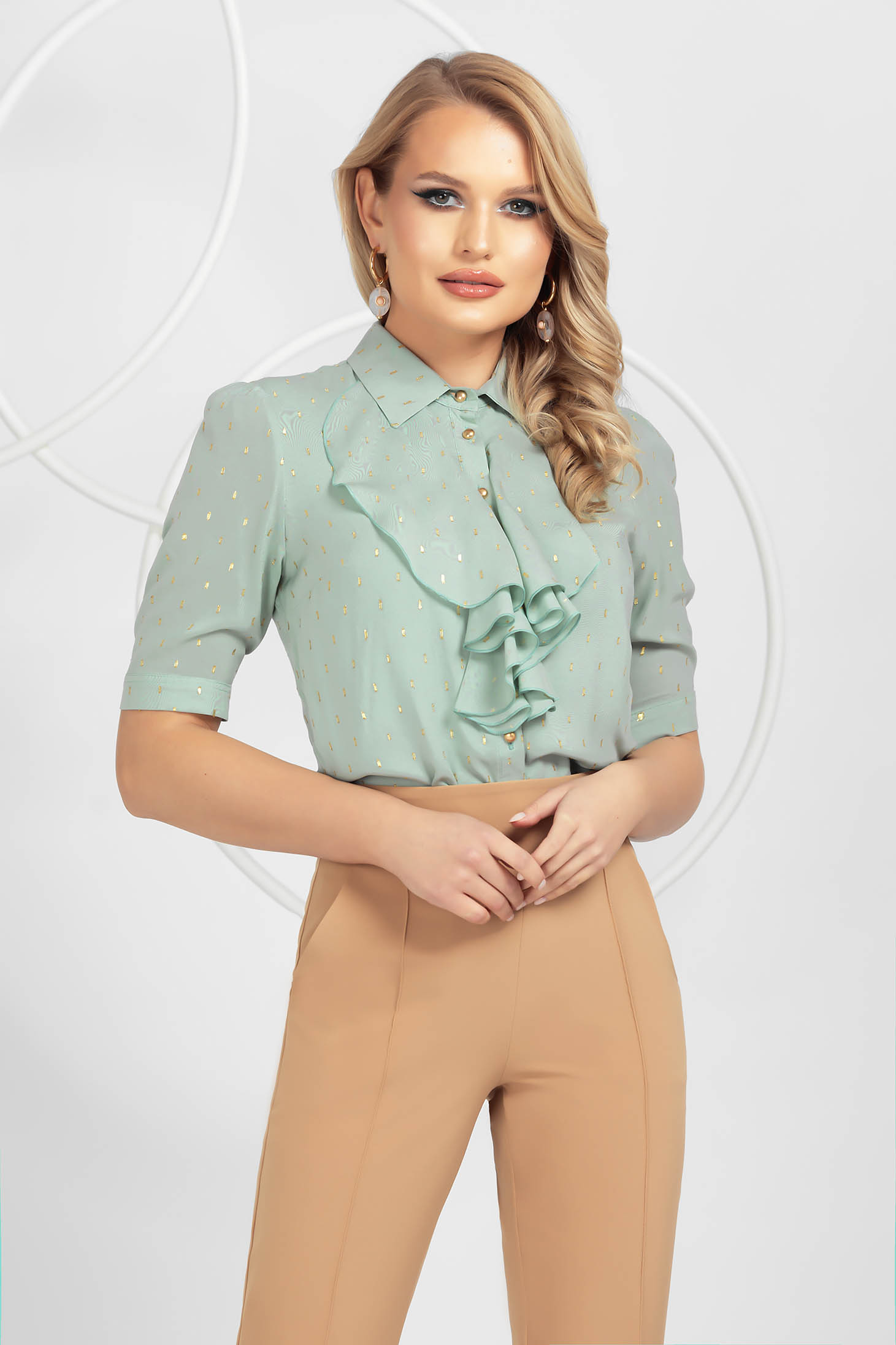 Fodros menta zöld irodai női ing vékony anyagból aranyszínű díszítéssel 1 - StarShinerS.hu
