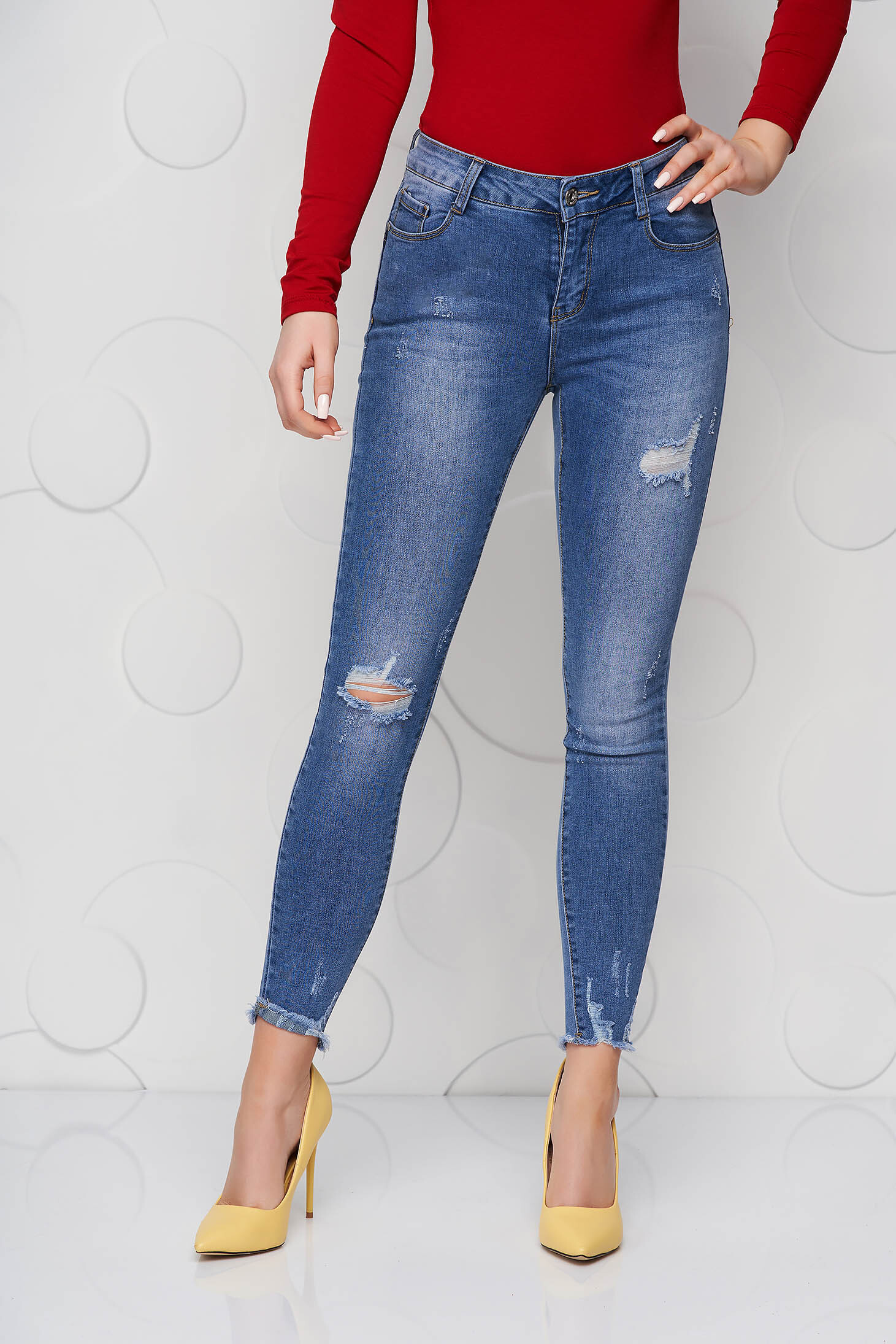 Blue jeans skinny jeans small rupture of material high waisted