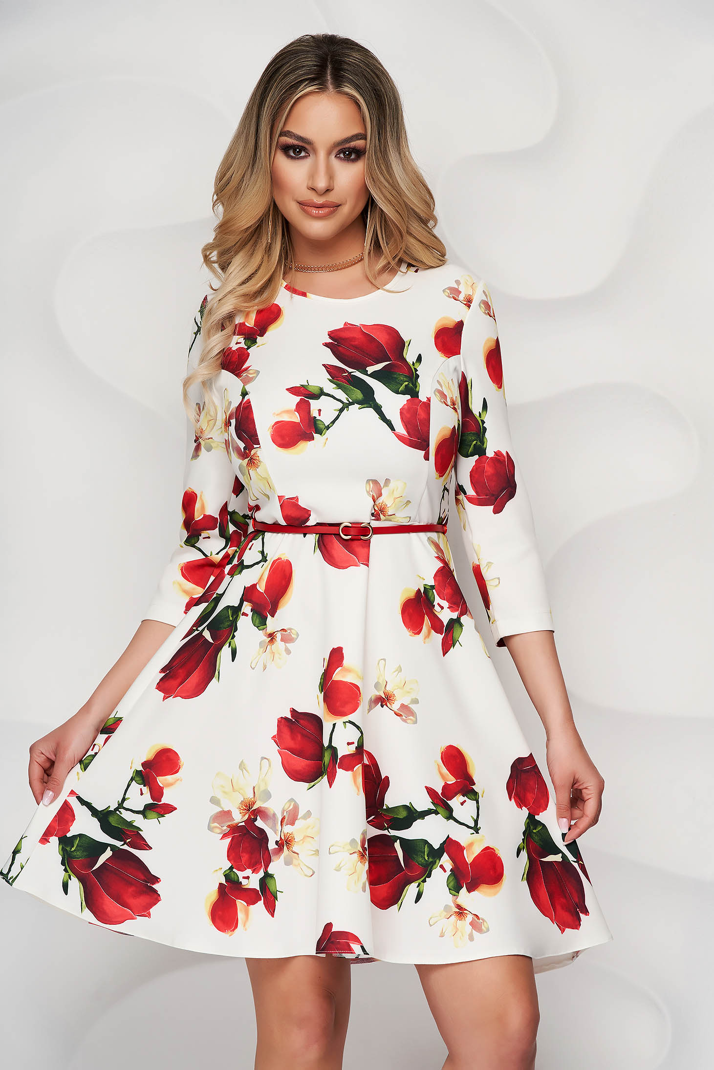 StarShinerS dress with floral print short cut cloche accessorized with belt
