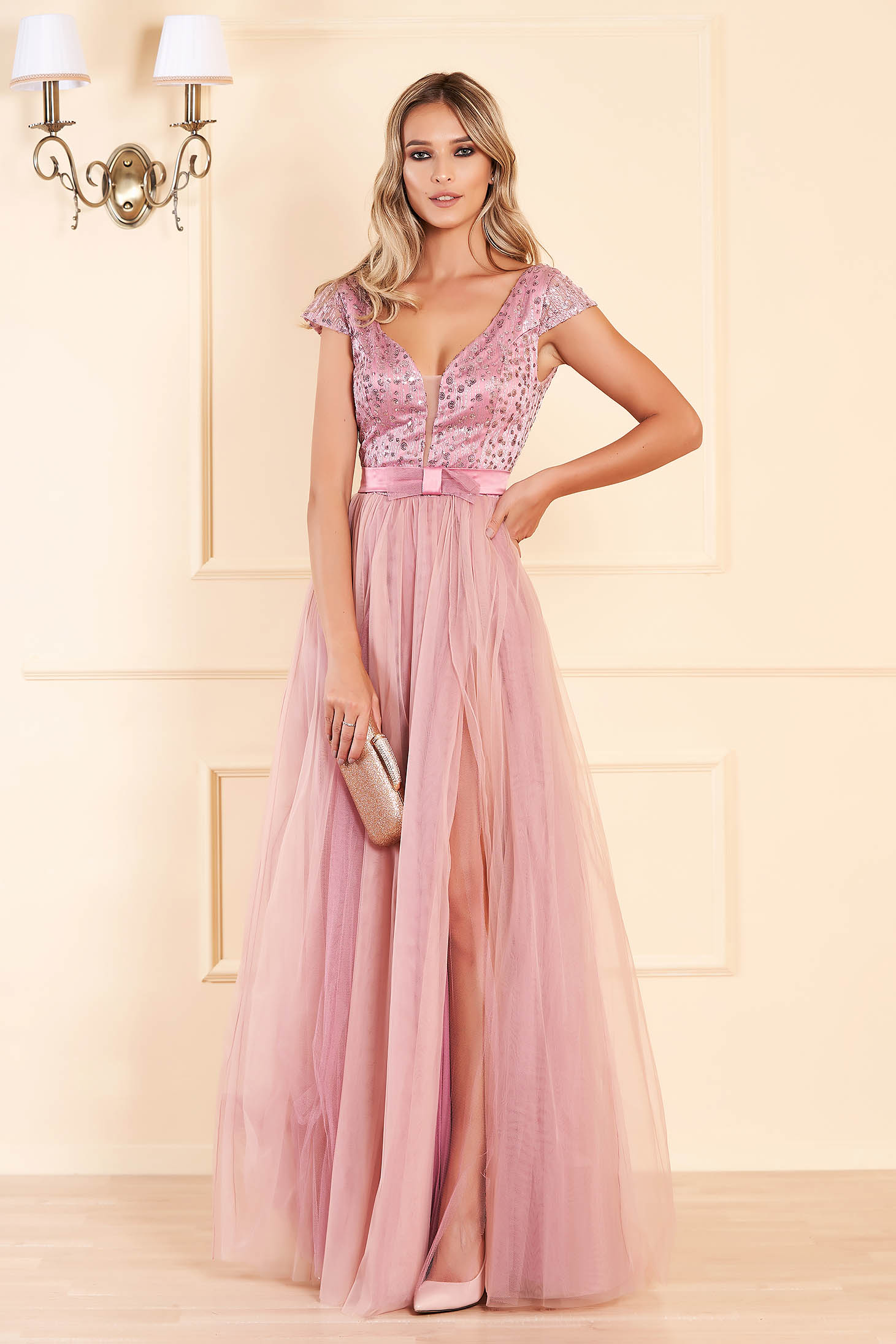 Lightpink dress from tulle cloche slit with sequin embellished details