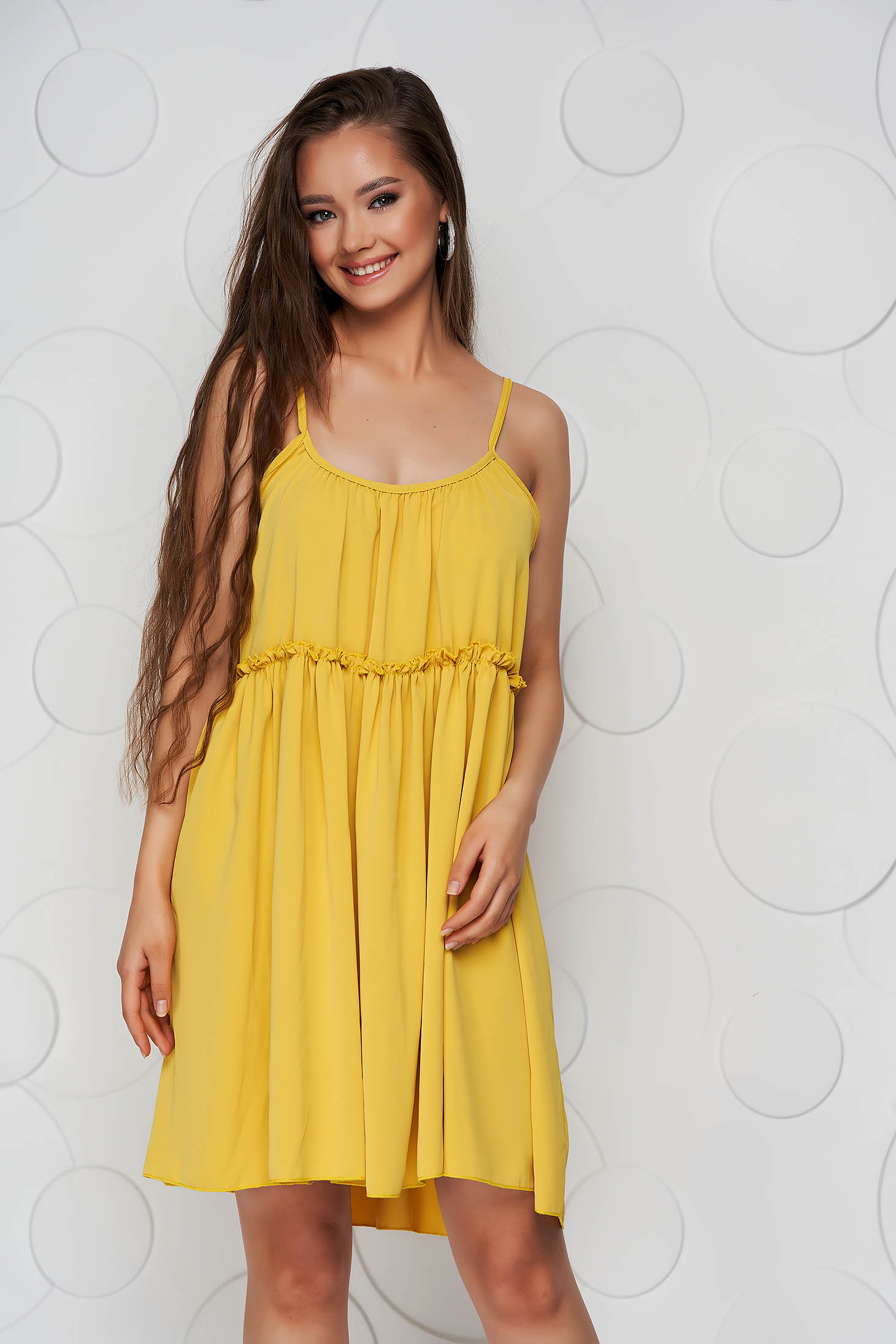 Mustard dress thin fabric loose fit with rounded cleavage