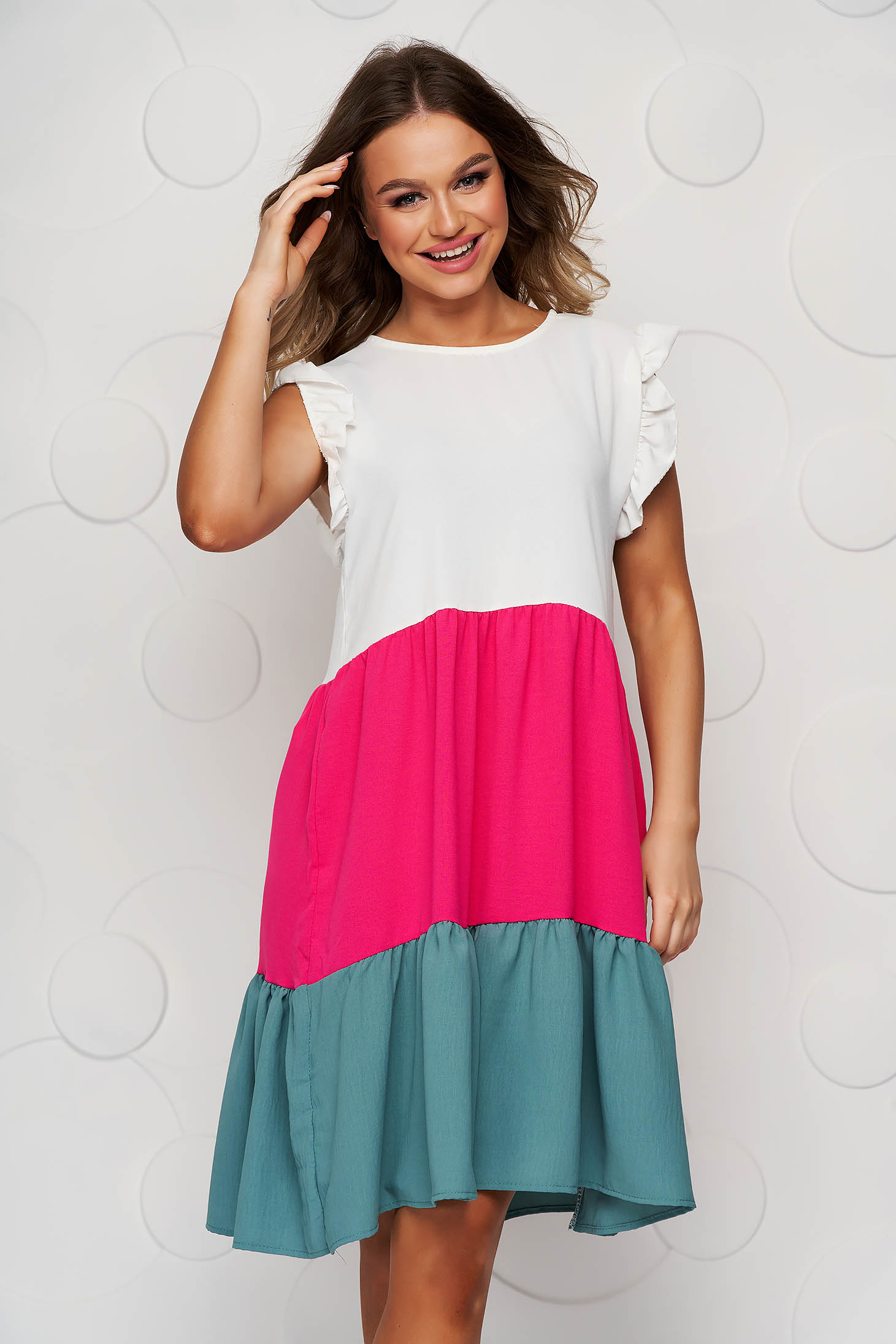 Lightgreen dress thin fabric airy fabric loose fit with ruffle details