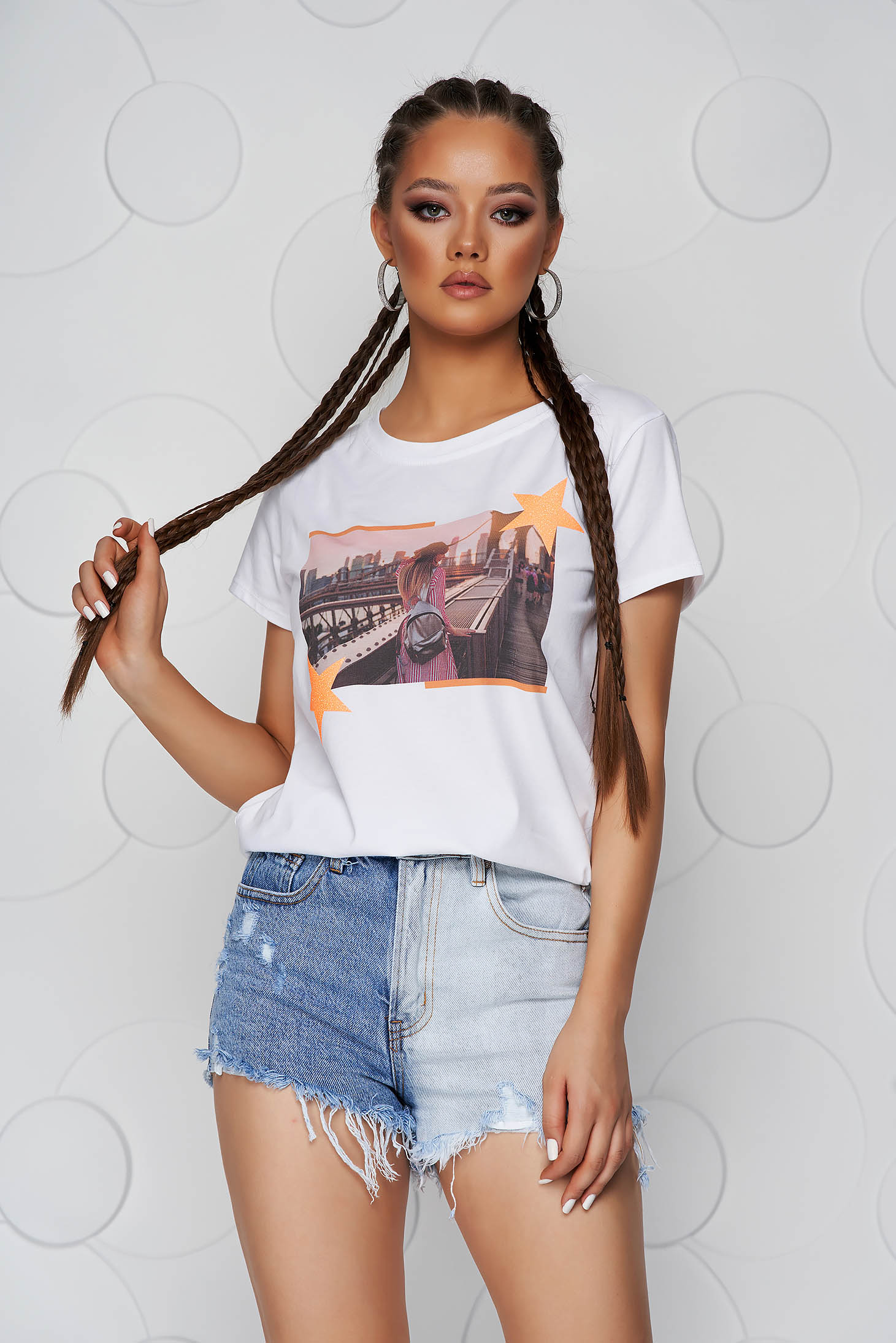 Orange t-shirt cotton loose fit with rounded cleavage with glitter details
