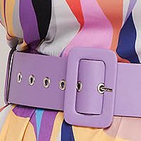 Dress cloche midi accessorized with belt with v-neckline thin fabric