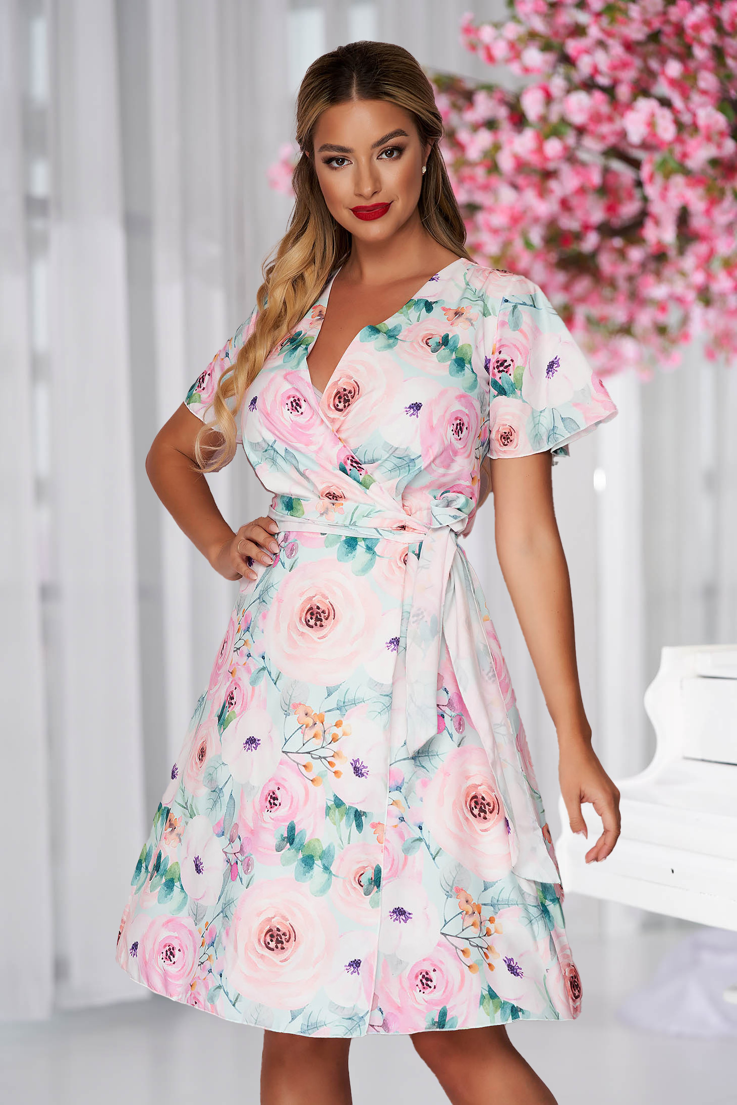 - StarShinerS dress short cut cloche soft fabric with floral print