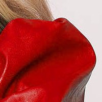 Piros rövid bő ujjú egyenes műbőr ruha öv típusú kiegészítővel