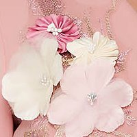 Púder rózsaszínű elegáns StarShinerS ruha harang alakú gumirozott derékrésszel 3d virágos díszítéssel