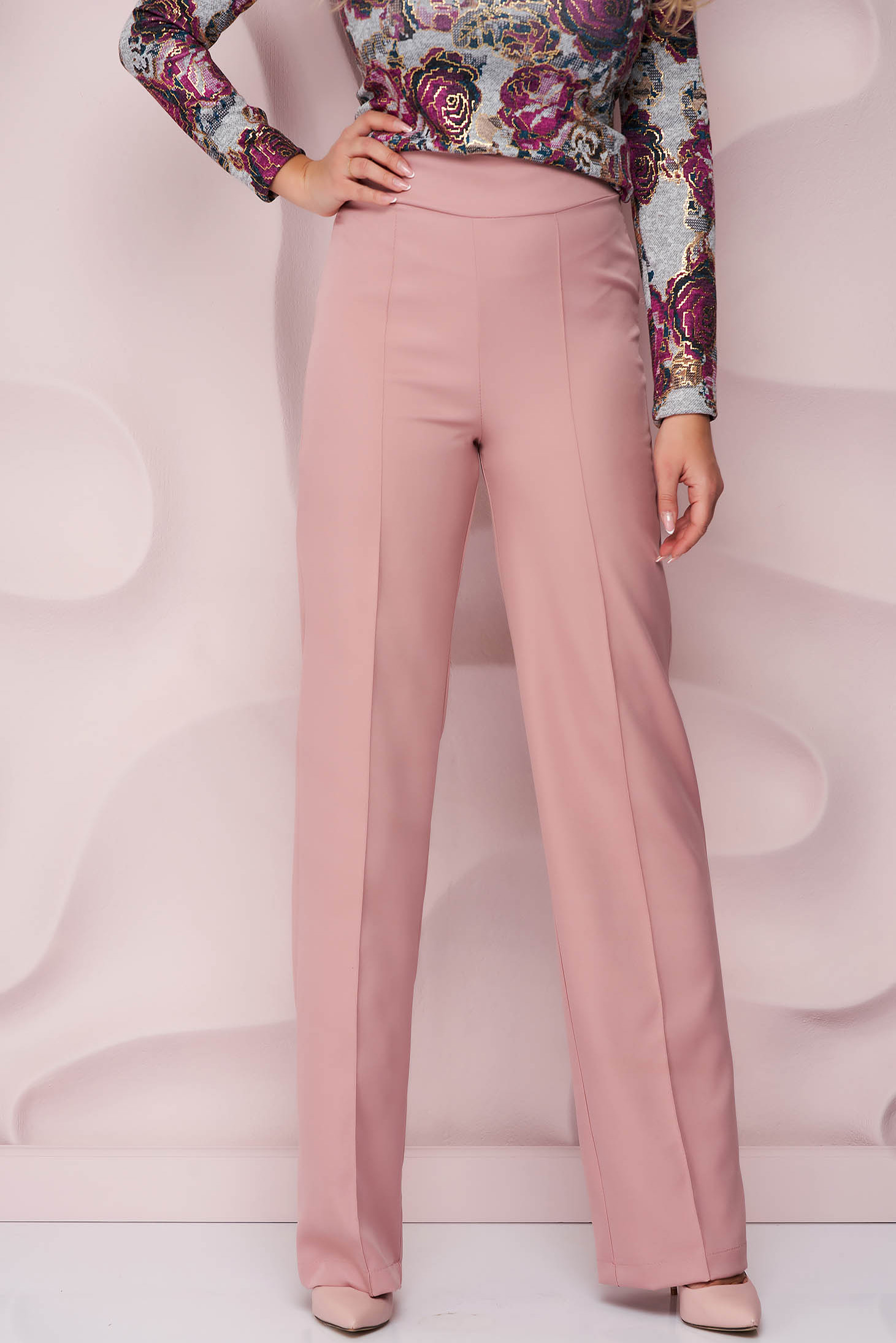 Pantaloni din stofa usor elastica roz-prafuit cu un croi evazat si talie inalta - StarShinerS