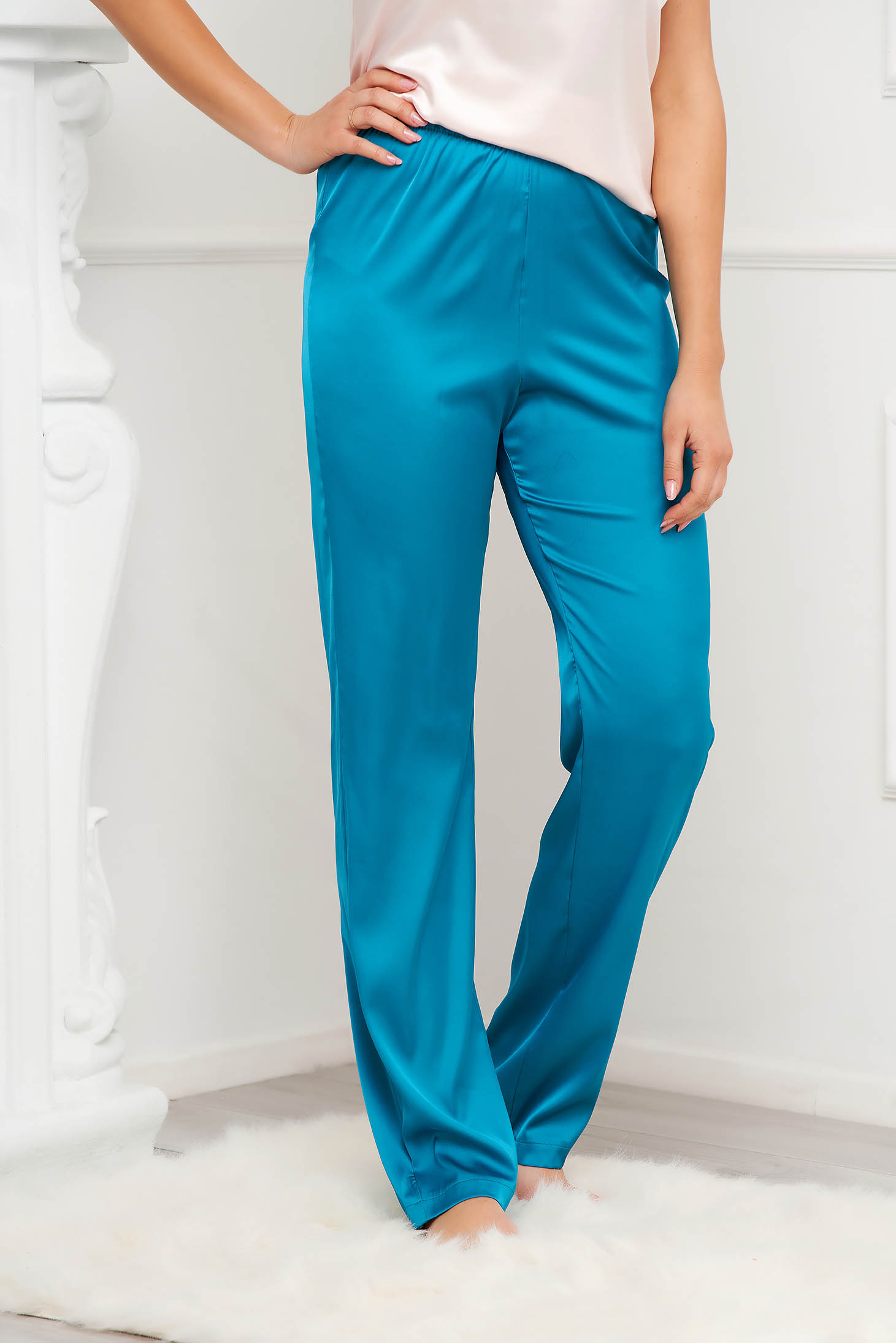 Pantaloni de pijama din satin turquoise cu un croi drept si talie normala - StarShinerS 1 - StarShinerS.ro