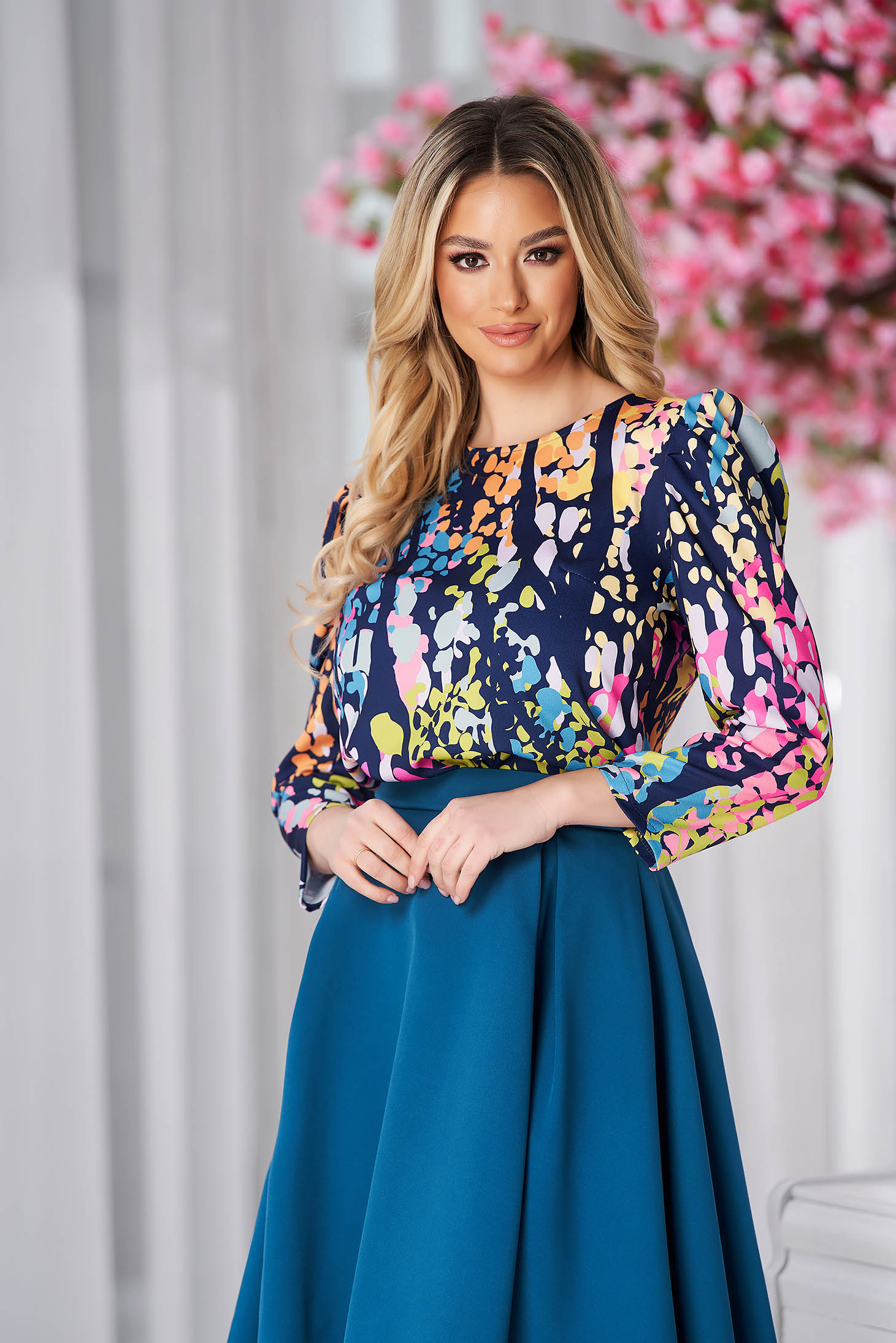 - StarShinerS women`s blouse with straight cut high shoulders nonelastic fabric