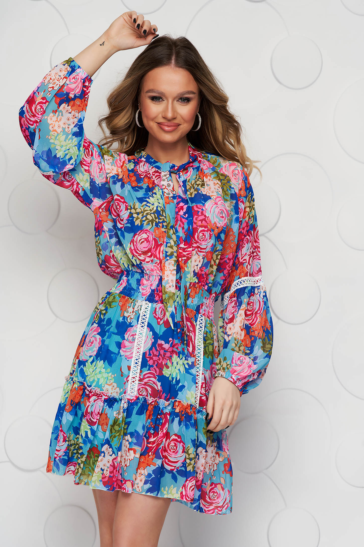 Dress from veil fabric cloche with elastic waist with floral print
