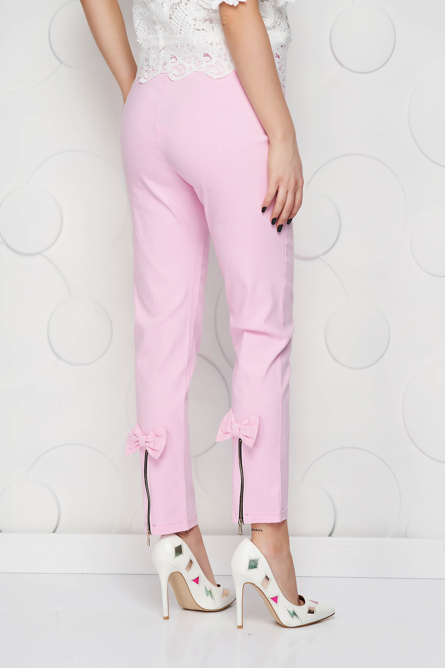 Pantaloni din material elastic roz conici cu talie inalta - SunShine