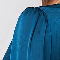 Kék hosszú muszlin harang ruha mély dekoltázzsal