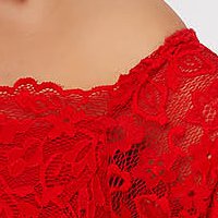 Csipkéből készült midi ruha - piros, szűkszabású, váll nélküli - StarShinerS