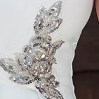 Rochie din stofa elastica ivoire tip creion cu flori in relief - StarShinerS