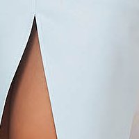 Világoskék StarShinerS midi alkalmi ceruza ruha fodrokkal a dekoltázs vonalánál rugalmas szövetből