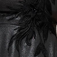 Fekete StarShinerS midi alkalmi aszimetrikus harang ruha szaténból virágos hímzéssel