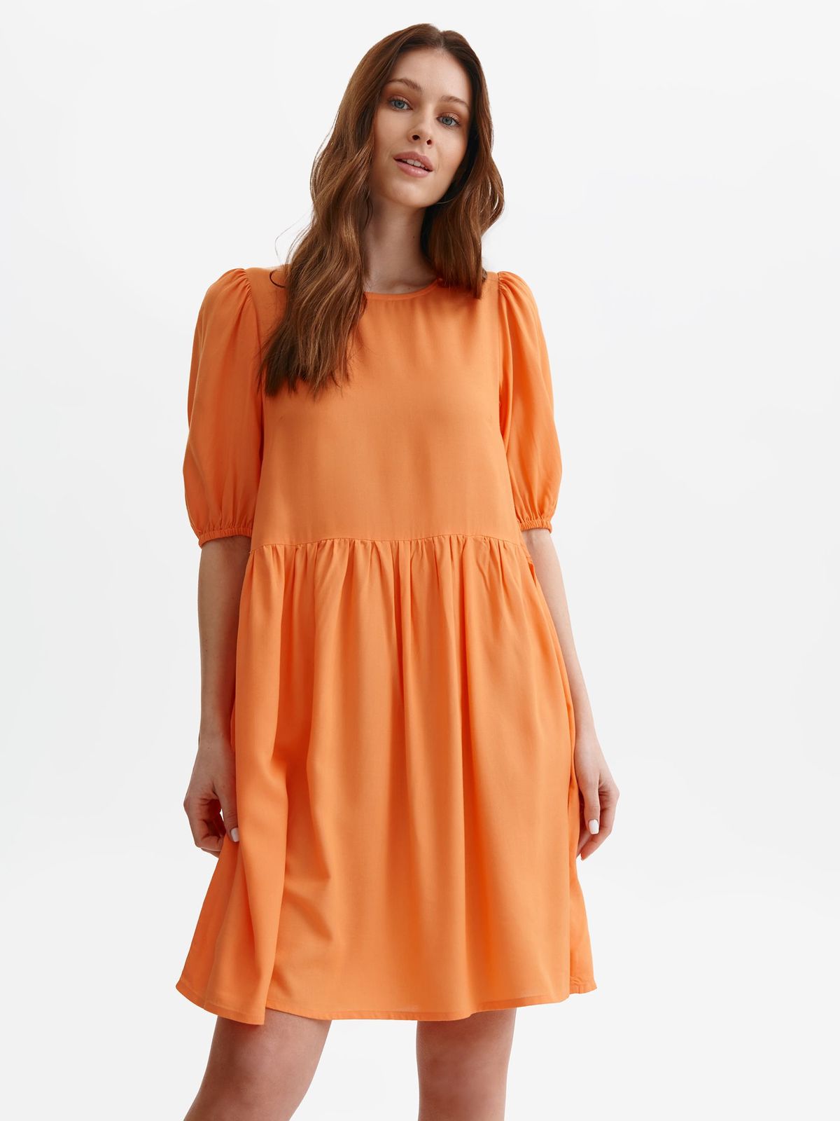 Narancssárga rövid bő szabású ruha kerekített dekoltázssal